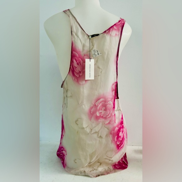New with tags Dries Van Noten silk flower pink and Ivory top. Medium - Picture 9 of 12
